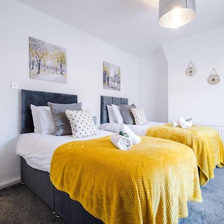 Spacious 2-Bed City-Centre Cottage In Chester By 53 Degrees Property - Ideal For Groups & Couples - Sleeps 6 Buitenkant foto